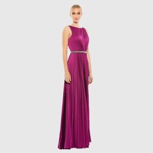 IEENA FOR MAC DUGGAL 26610 NWOT Pleated Sleeveless Bateau Gown